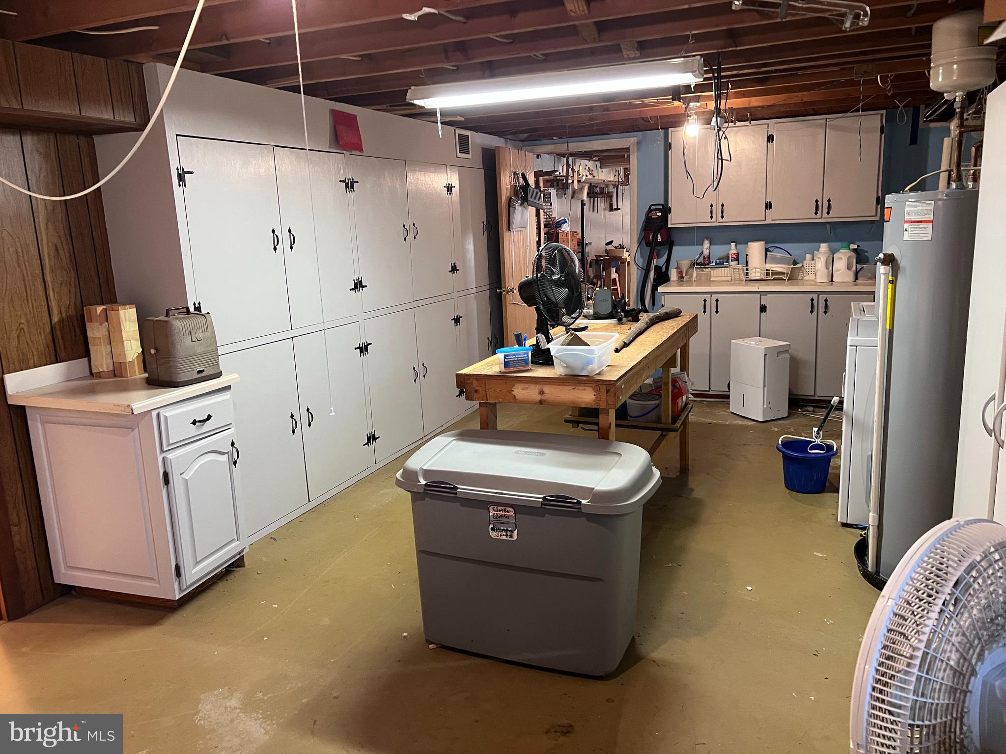 7119 Academy Road Warrenton, VA 20187 - Photo 17 of 21 a living room with furniture and a window