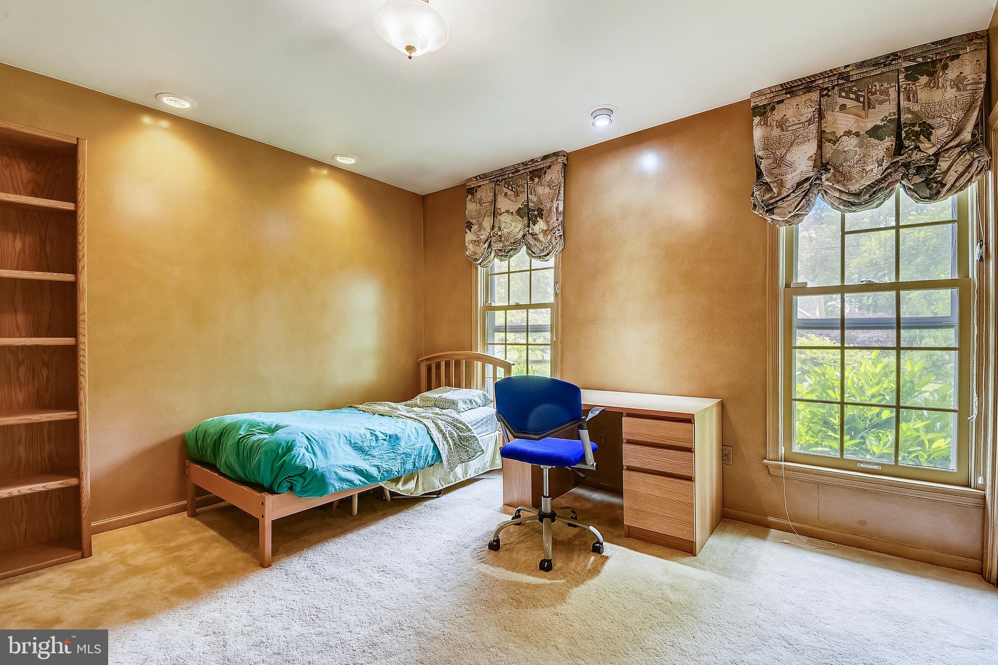 7200 Nevis Road Bethesda, MD 20817 - Photo 26 of 50 Second Bedroom