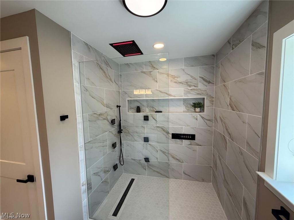 3940 Ellendale Road Chagrin Falls, OH 44022 - Photo 15 of 47 Gallery Image 15