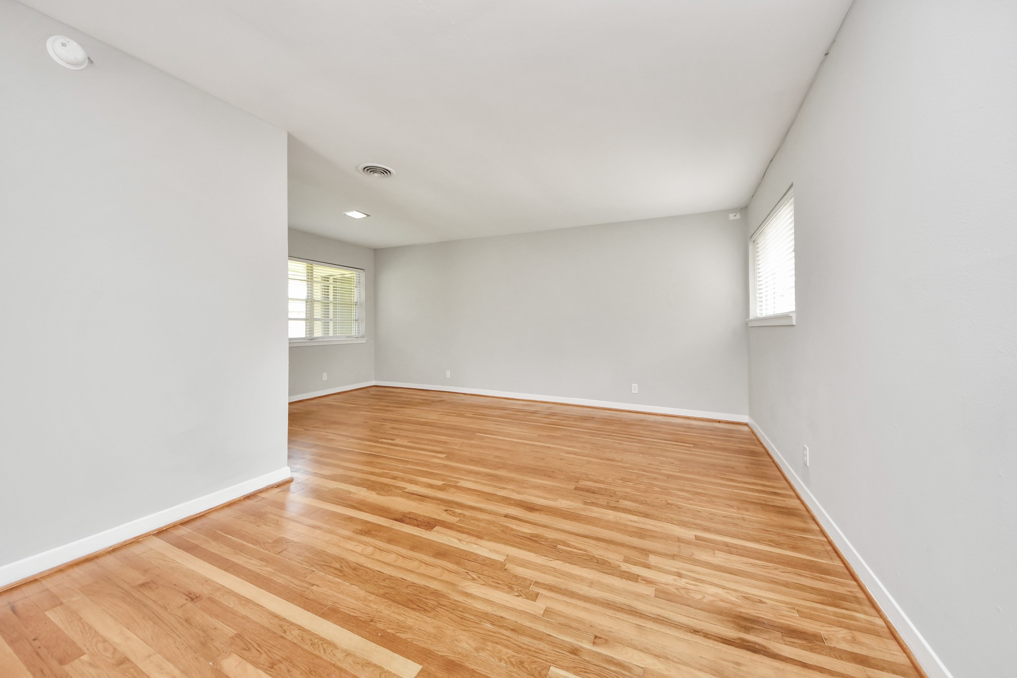 1923 Springrock Lane Houston, TX 77080 - Photo 10 of 46