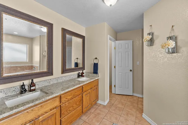 $470,000 | 703 Falling Leaves Drive, Adkins, TX 78101