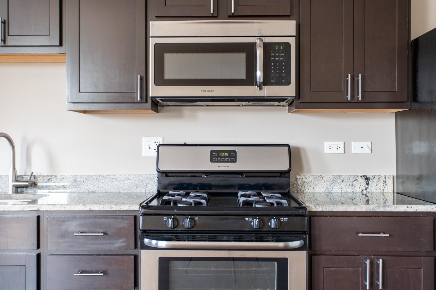 1525 West Addison Street, Unit 3 Chicago, IL 60613 - Photo 25 of 32