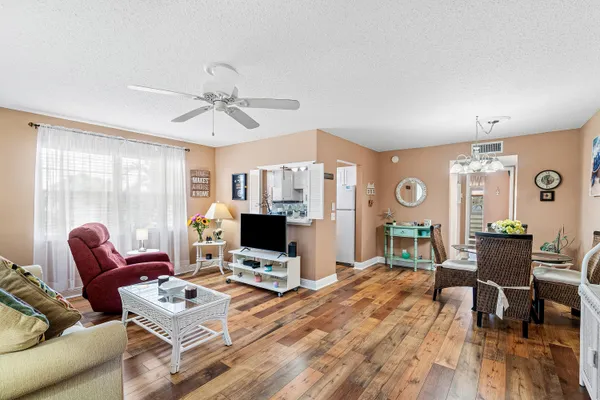 $1,500 | 329 Markham O, Deerfield Beach, FL 33442