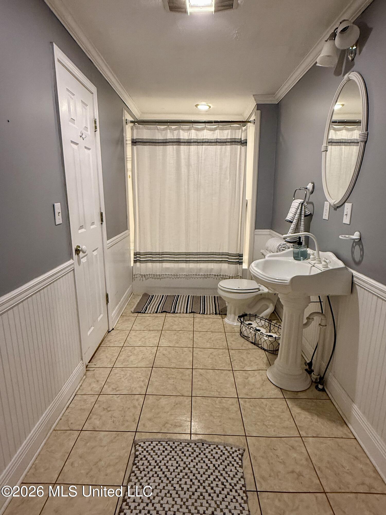 726 Neal Road Forest, MS 39074 - Photo 14 of 26 Second Bathroom