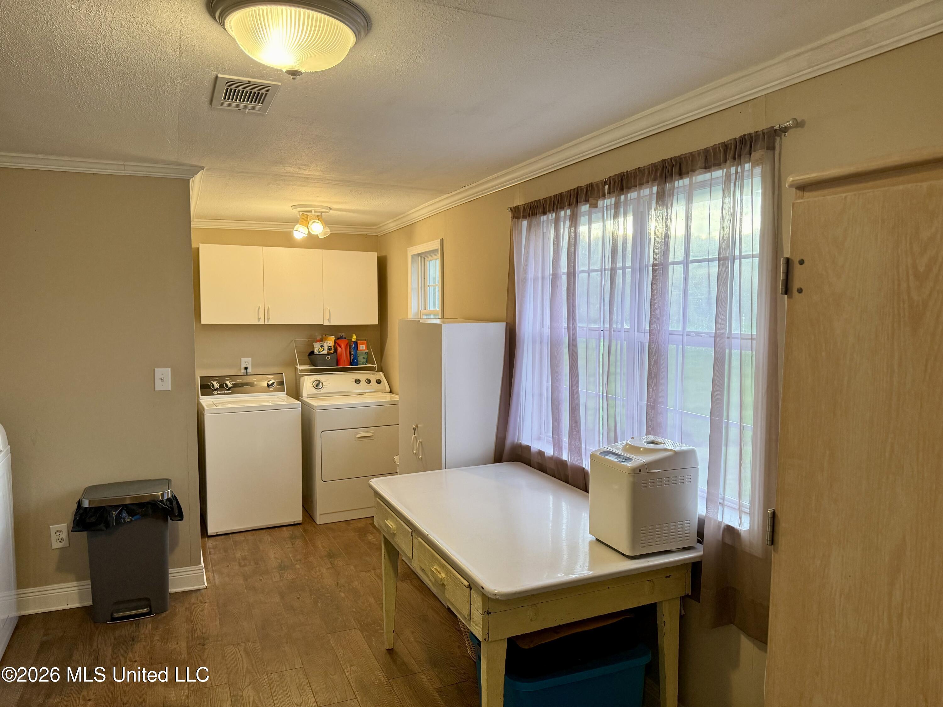 726 Neal Road Forest, MS 39074 - Photo 15 of 26 Laundry Room