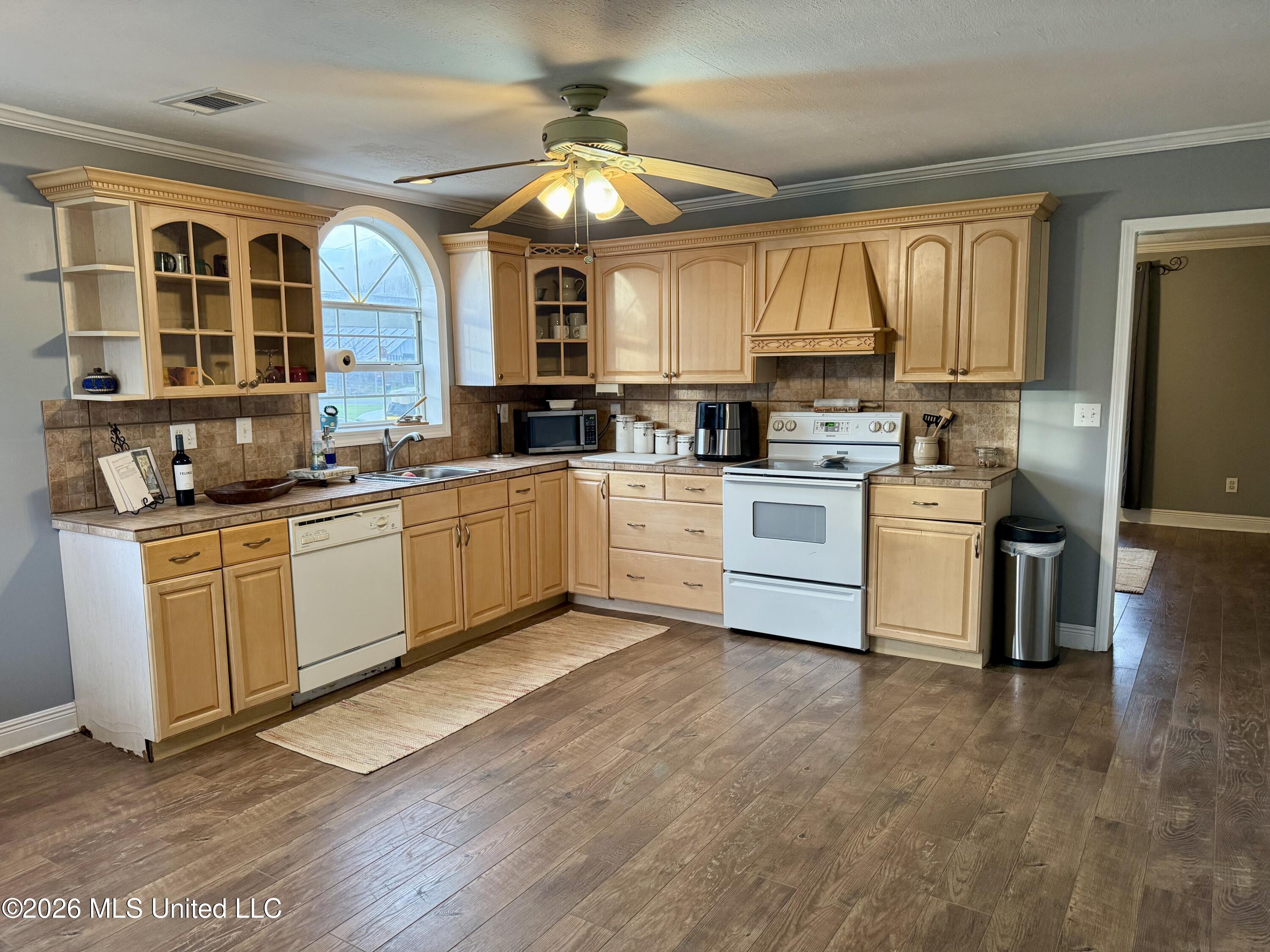 726 Neal Road Forest, MS 39074 - Photo 6 of 26 Kitchen