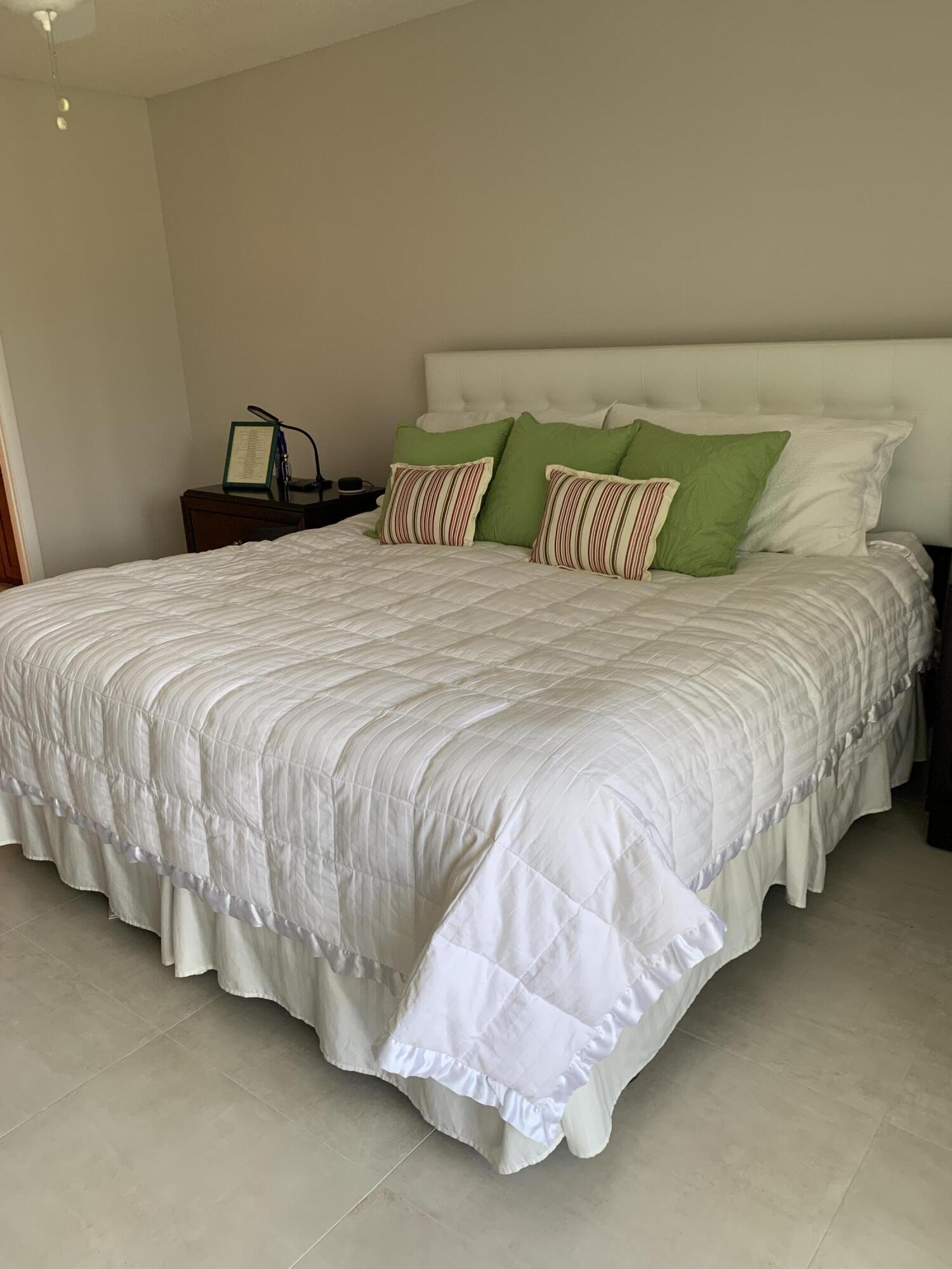 5340 Northwest 2nd Avenue, Unit 229 Boca Raton, FL 33487 - Photo 26 of 50 Master Bedroom