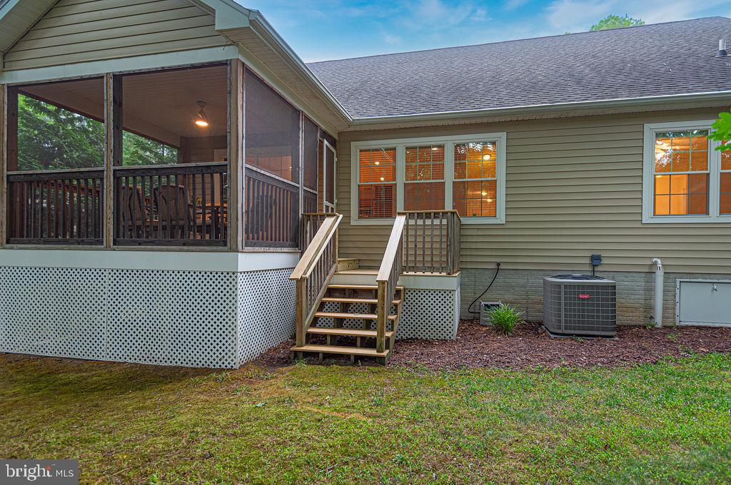 42 Harpoon Road Ocean Pines, MD 21811 - Photo 32 of 66 Rear of Home