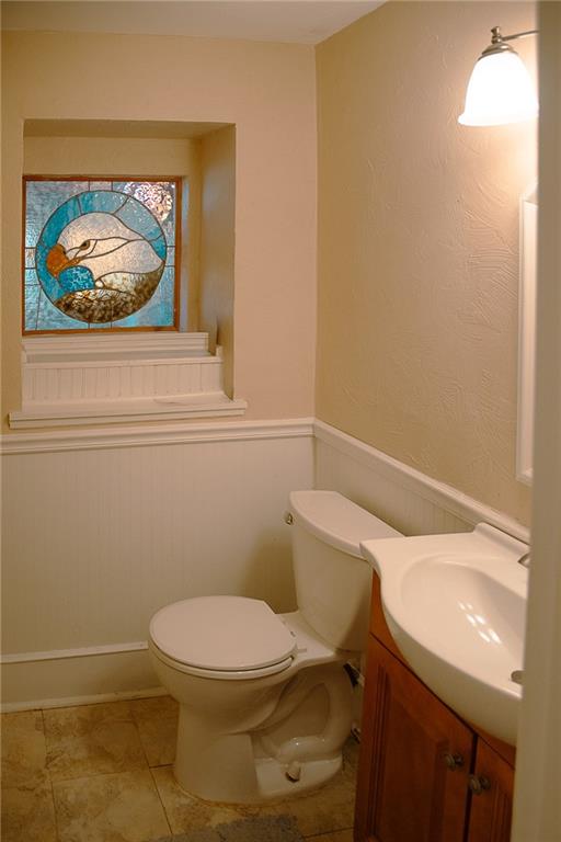 262 Durst Road Irwin, PA 15642 - Photo 13 of 24 First floor half bath.