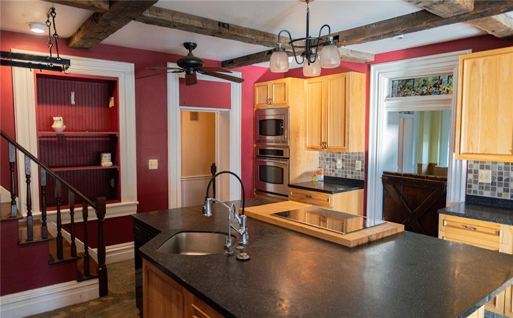 262 Durst Road Irwin, PA 15642 - Photo 9 of 24 Huge island / breakfast bar / prep area!