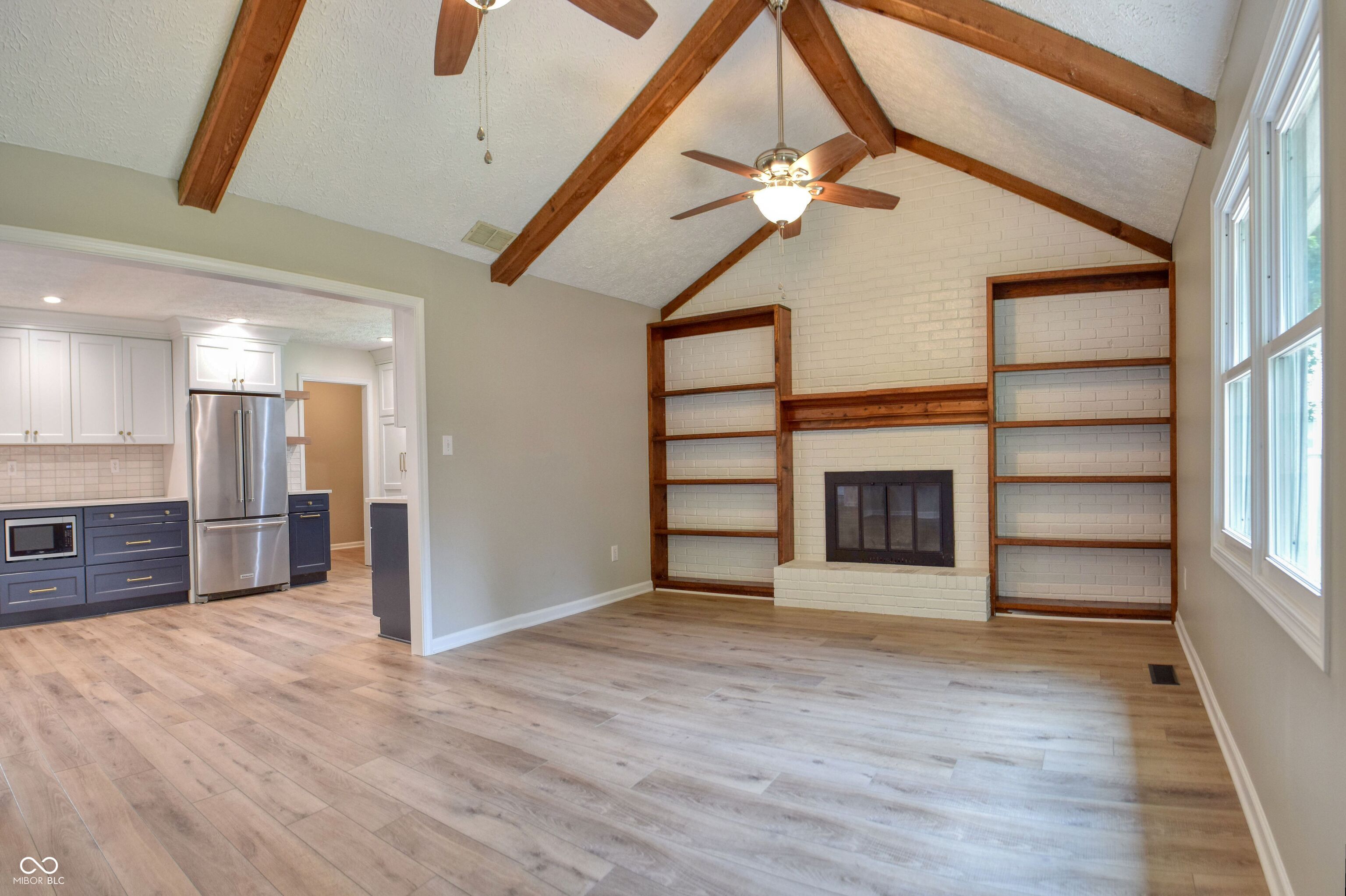 4667 Wembly Lane Carmel, IN 46033 - Photo 8 of 35