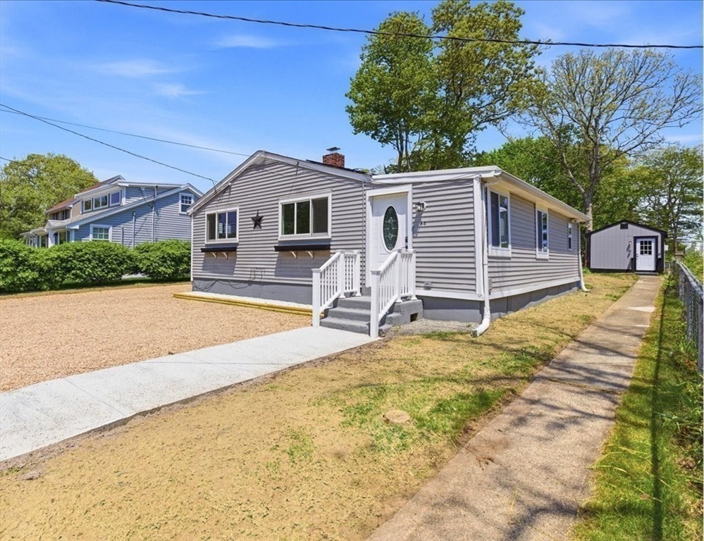 64 Rose Point Avenue Wareham, MA 02576 - Photo 6 of 37