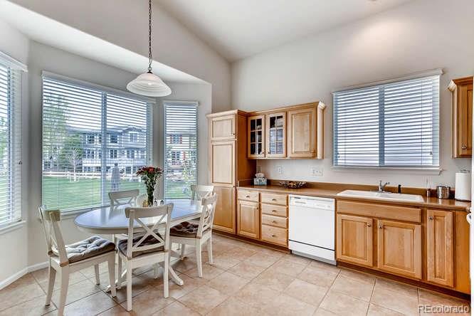 2994 Redhaven Way Highlands Ranch, CO 80126 - Photo 9 of 26 Gallery Image 9