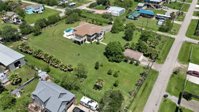 $634,500 | 1004 8th Street, Dickinson, TX 77539