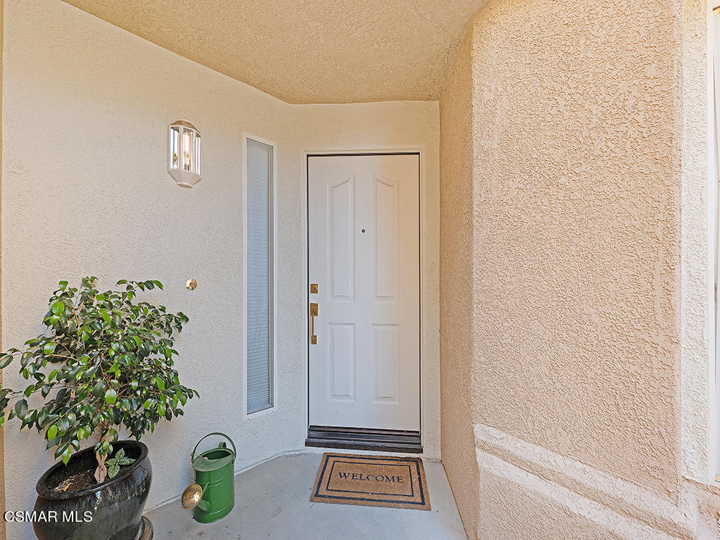 657 Cardinal Ridge Lane, Unit C Simi Valley, CA 93065 - Photo 8 of 53 a view of an entryway with wooden floor