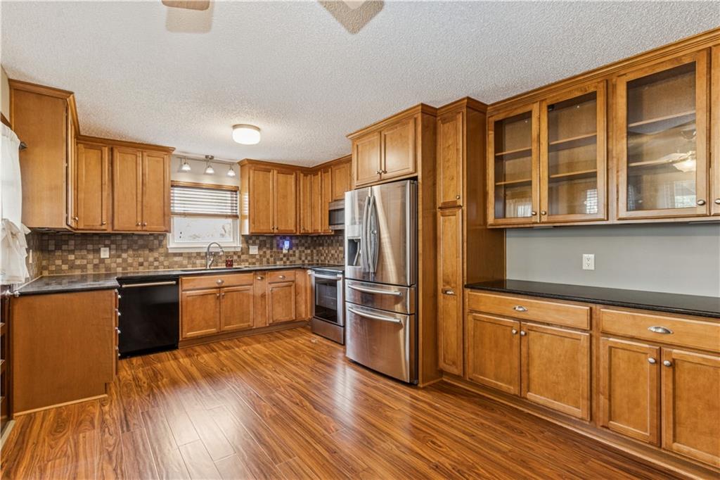 14406 West 65th Terrace Shawnee, KS 66216 - Photo 9 of 31