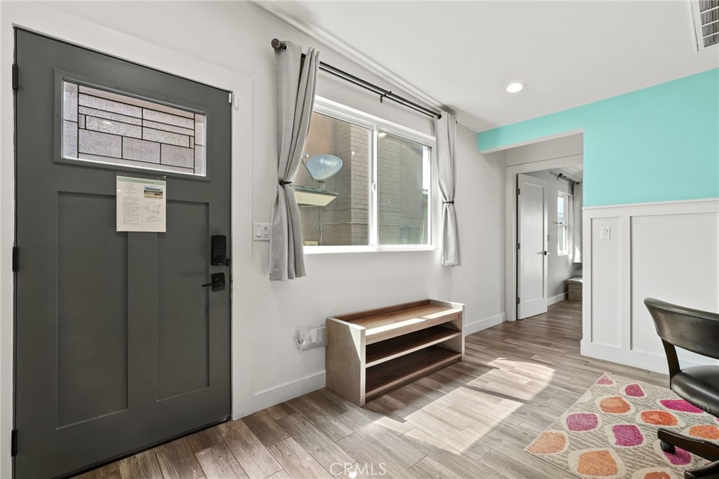 4941 Catamaran Street Oxnard, CA 93035 - Photo 11 of 72 Unit B entrance