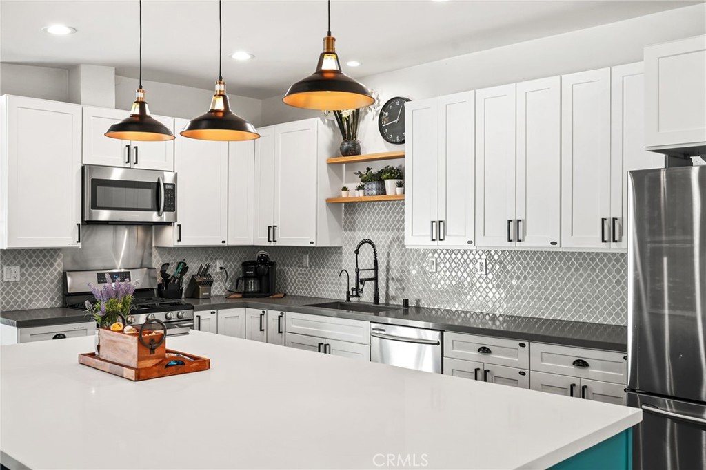 4941 Catamaran Street Oxnard, CA 93035 - Photo 14 of 72 Unit B kitchen island