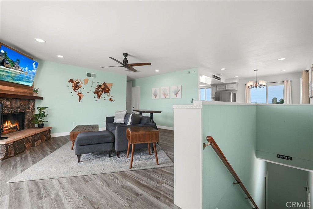 4941 Catamaran Street Oxnard, CA 93035 - Photo 34 of 72 Unit A living room