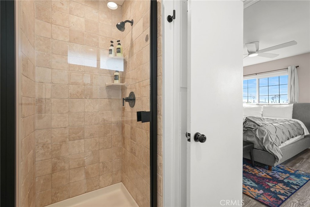 4941 Catamaran Street Oxnard, CA 93035 - Photo 48 of 72 Unit A primary bathroom