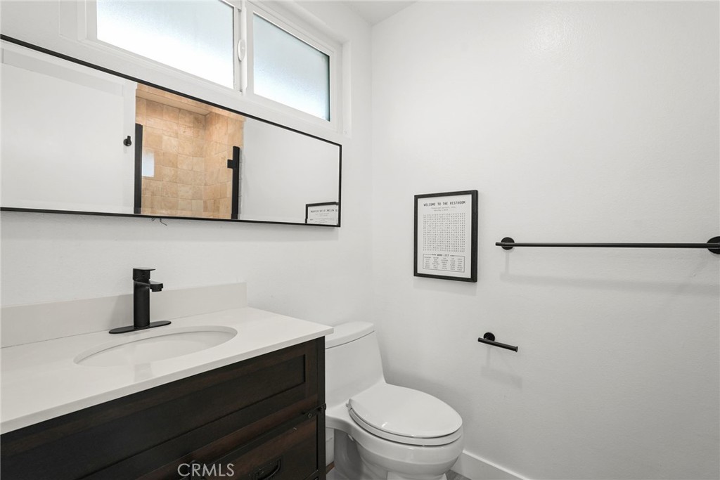 4941 Catamaran Street Oxnard, CA 93035 - Photo 54 of 72 Unit A second bathroom 2