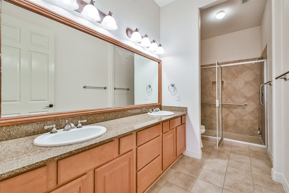 2 Sagestone Conroe, TX 77304 - Photo 43 of 50