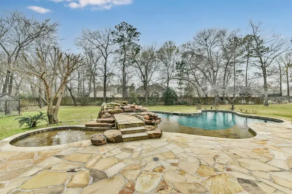 $5,250 | 2 Sagestone, Conroe, TX 77304