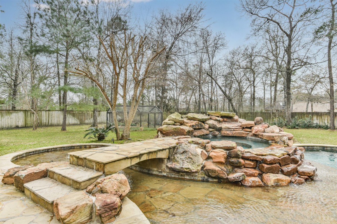 2 Sagestone Conroe, TX 77304 - Photo 48 of 50