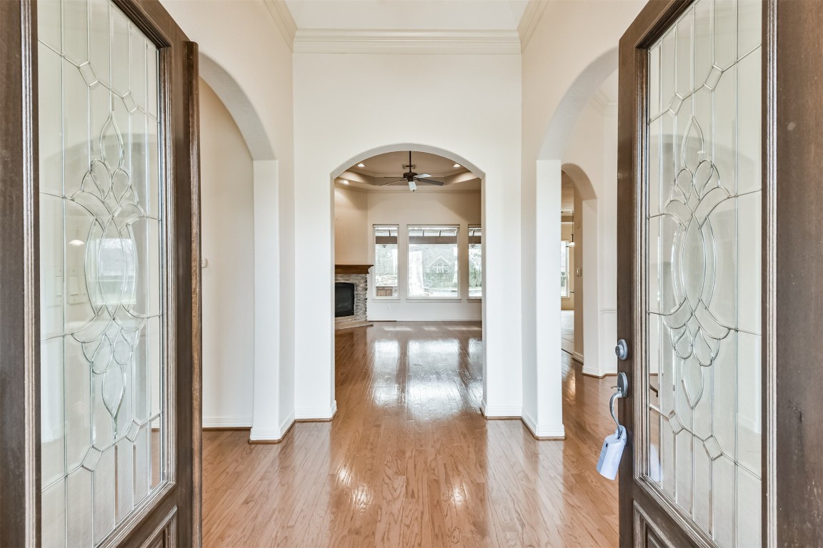 2 Sagestone Conroe, TX 77304 - Photo 7 of 50 a view of livingroom with hardwood floor and hallway