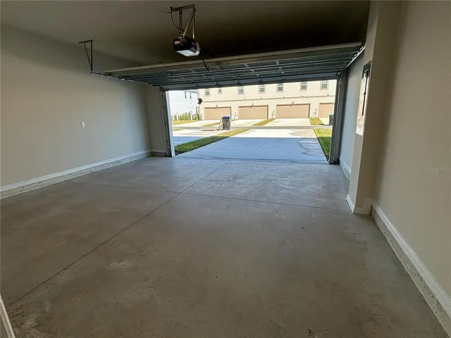a view of empty room with window