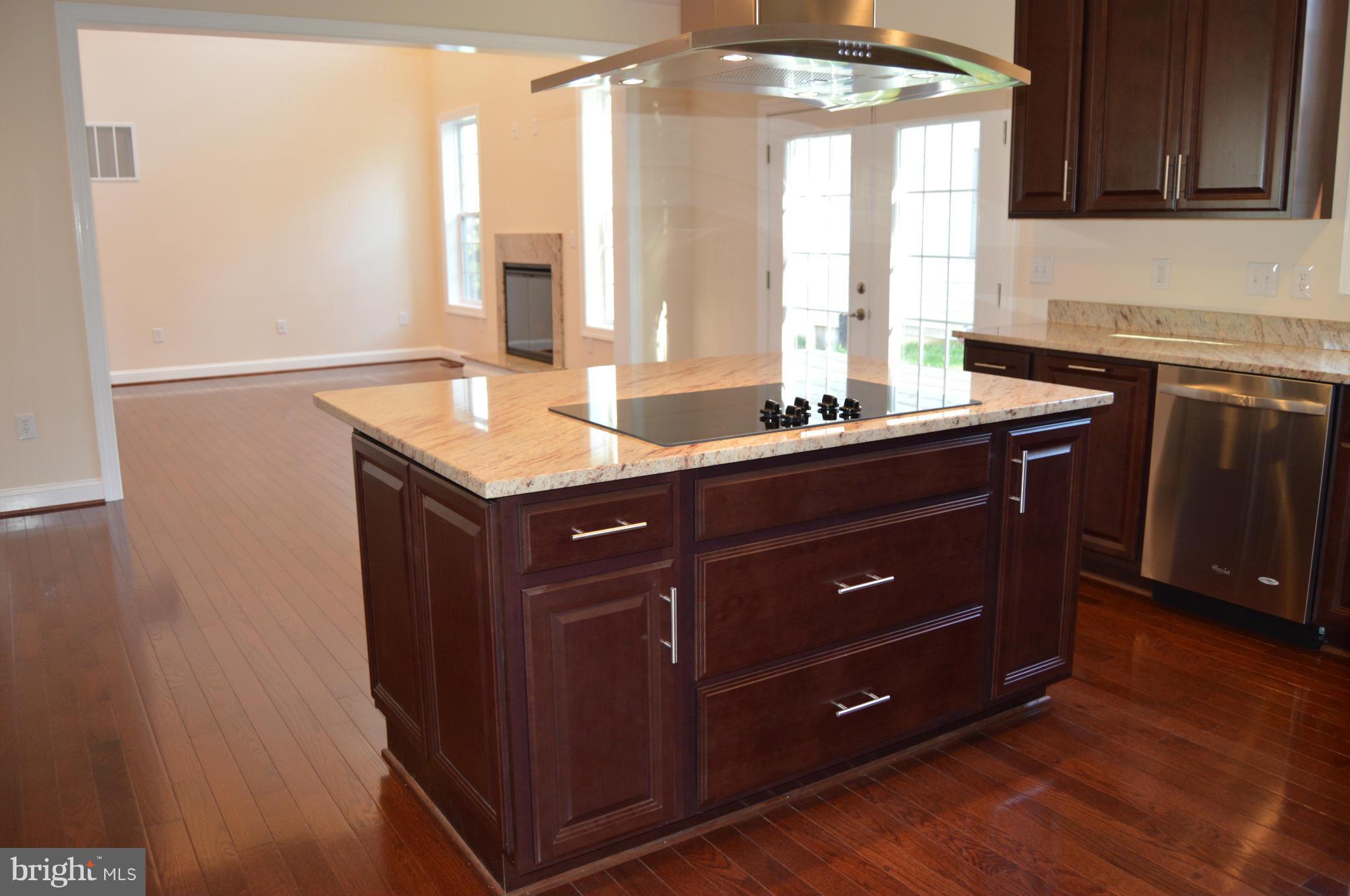 6817 Barrett Road Falls Church, VA 22042 - Photo 12 of 30 Island Cooking