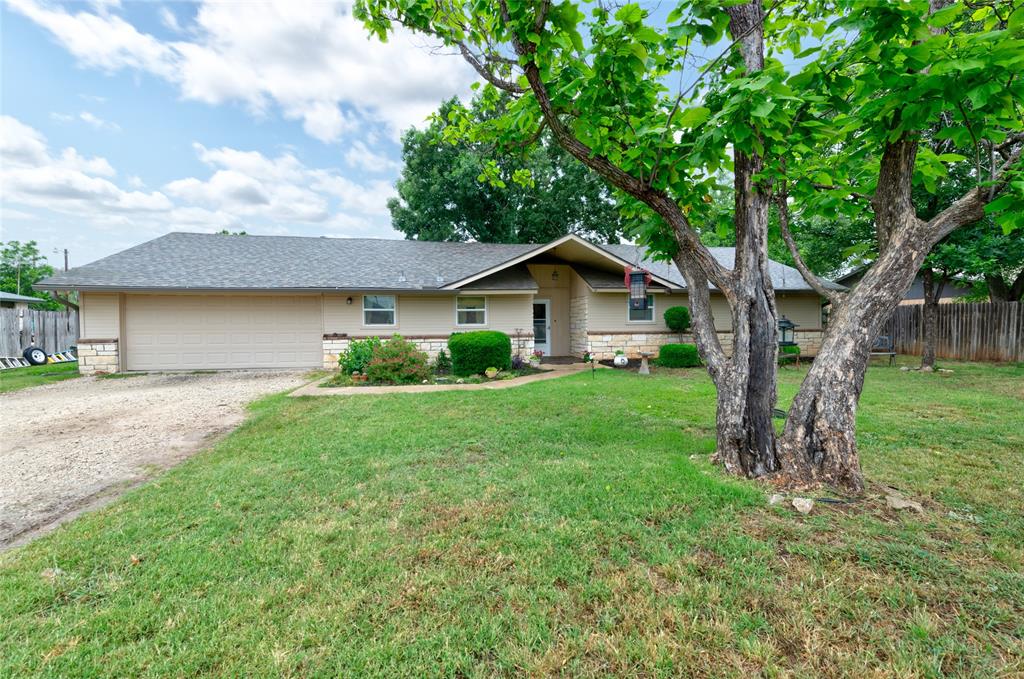 1033 Wolfe Road, Unit A Abilene, TX 79602 - Photo 2 of 36