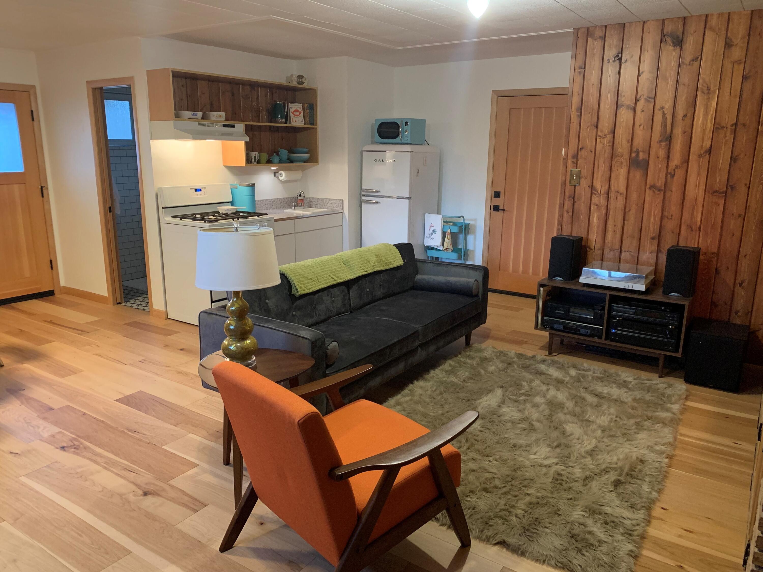 1210 Northeast Jones Road Bend, OR 97701 - Photo 17 of 27 Studio apartment or in-laws quarters