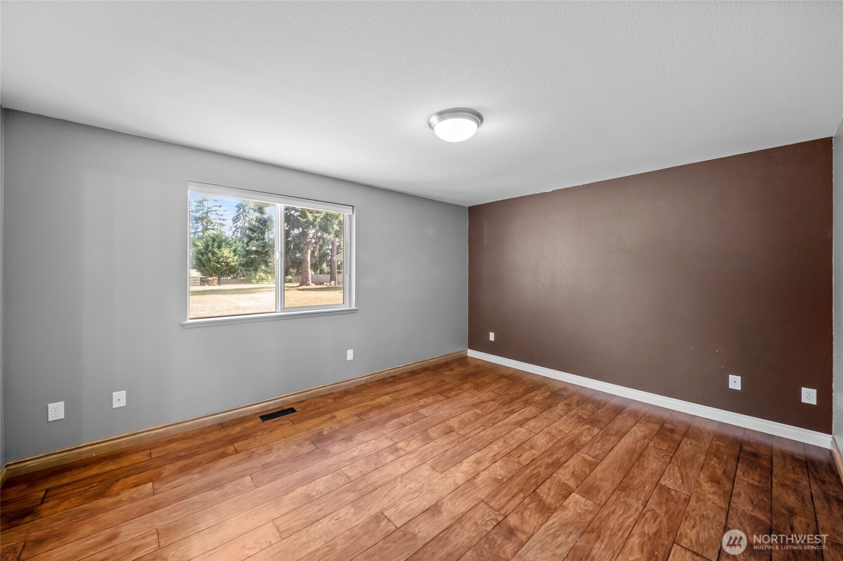 5921 184th Lane Southwest Rochester, WA 98579 - Photo 14 of 38