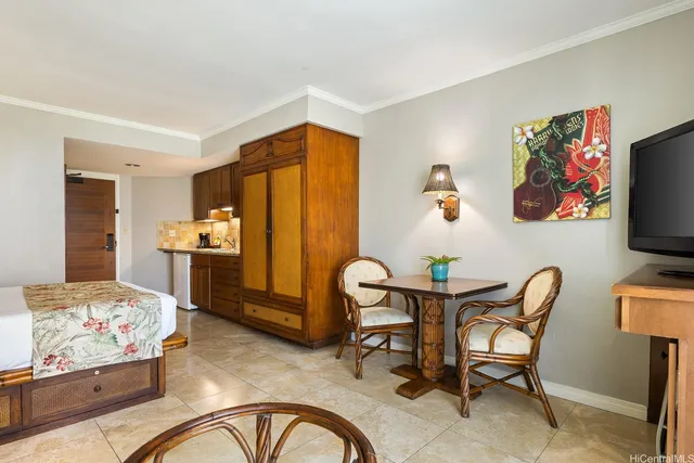 $345,000 | 2045 Kalakaua Avenue, Unit 1004, Honolulu, HI 96815