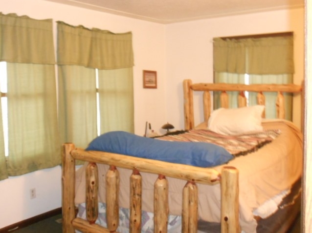 2455 South Pingree Road Ithaca, MI 48847 - Photo 14 of 22 1842197-13.JPG