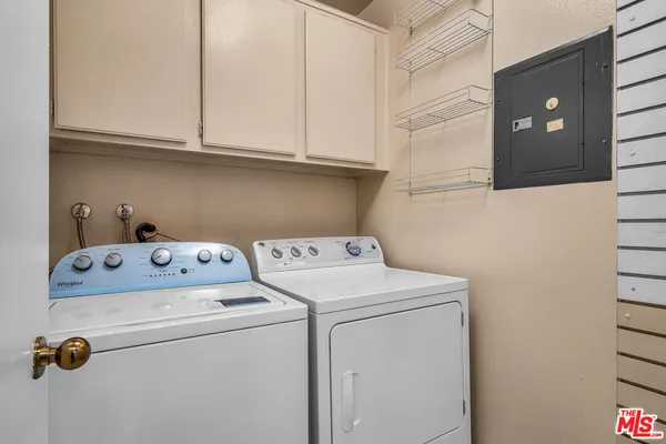 $1,395,000 | 200 North Swall Drive, Unit 313, Beverly Hills, CA 90211