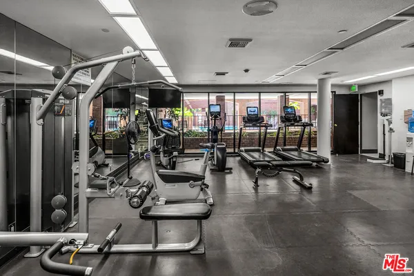 $1,395,000 | 200 North Swall Drive, Unit 313, Beverly Hills, CA 90211