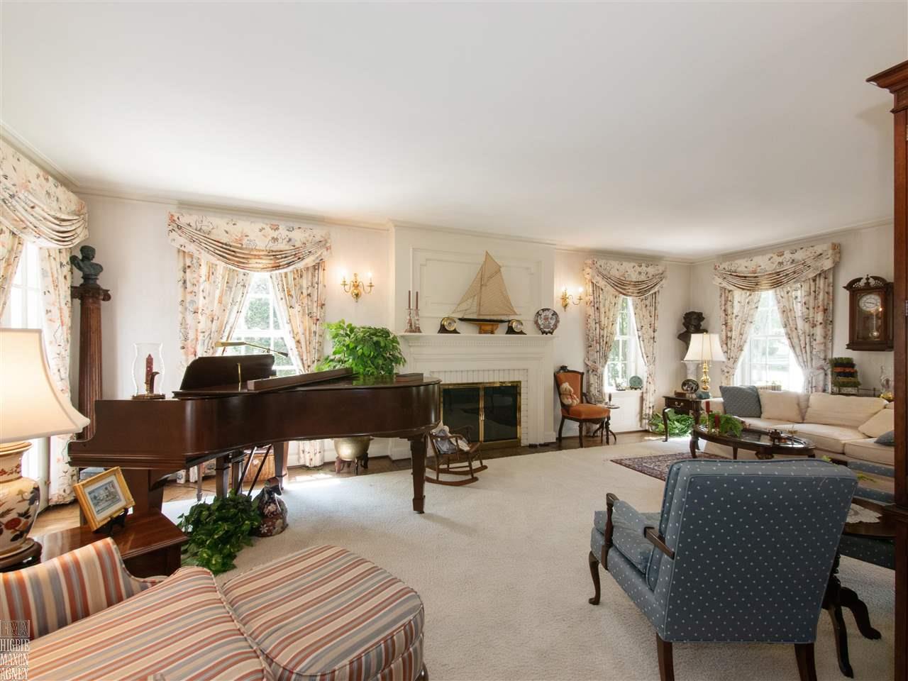 1006 Whittier Road Grosse Pointe, MI 48230 - Photo 7 of 51 50078531-6.JPG