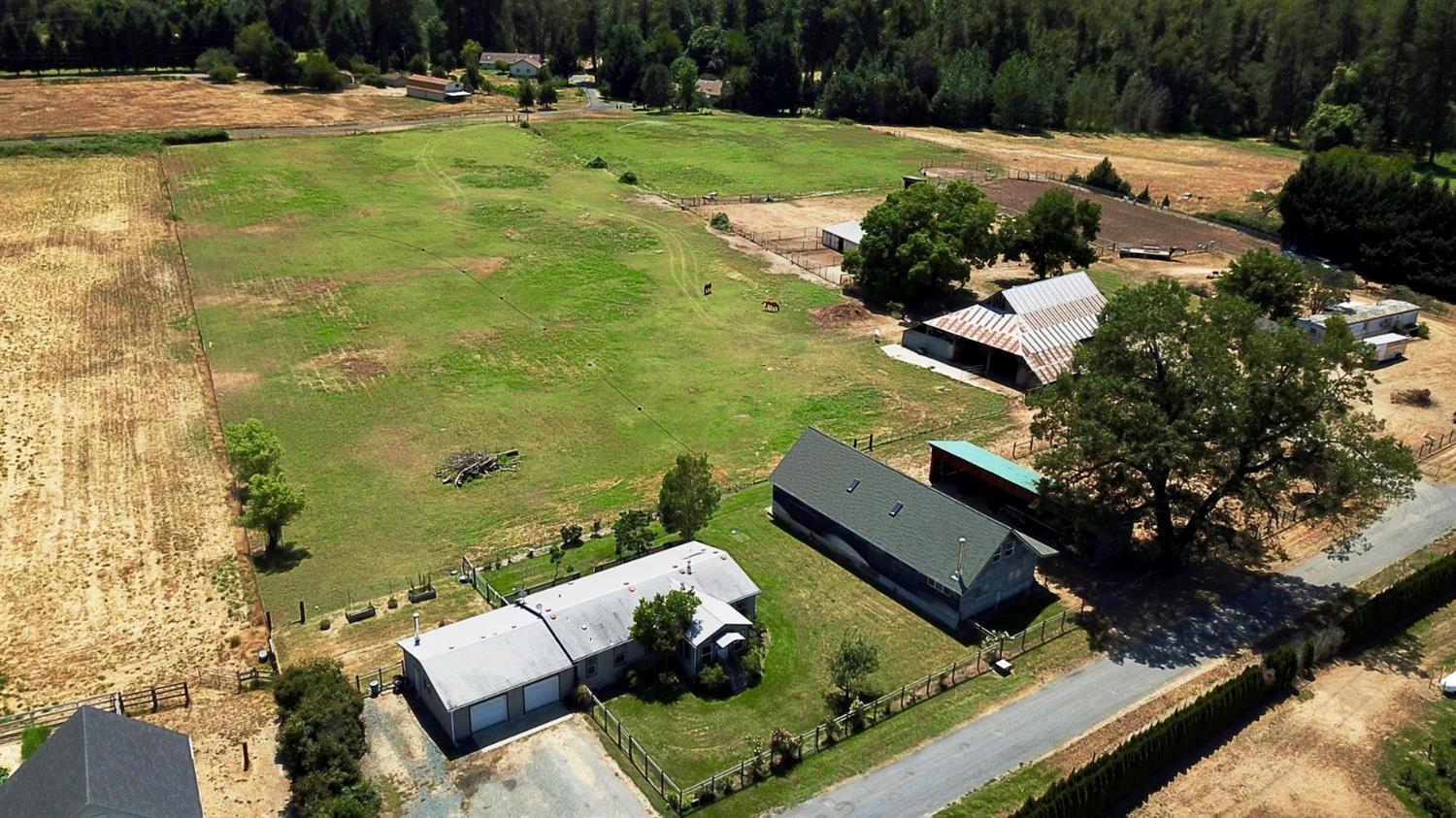 3628 Helms Road Grants Pass, OR 97527 - Photo 2 of 25 Additional Photo