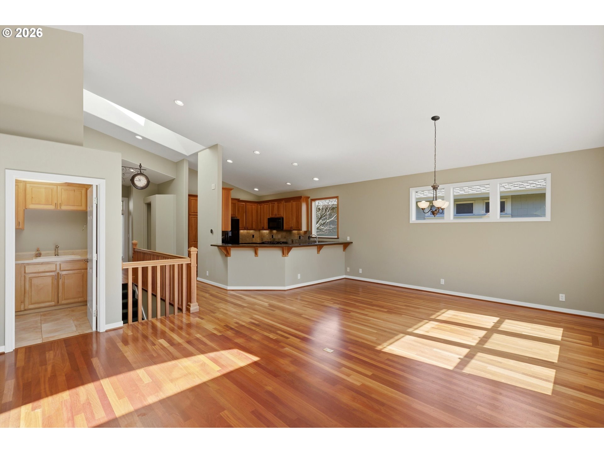 640 Southeast 40th Terrace Gresham, OR 97080 - Photo 9 of 46