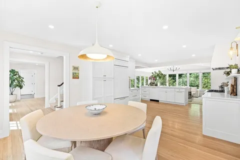 $4,150,000 | 39 Fairbanks Avenue, Wellesley, MA 02481
