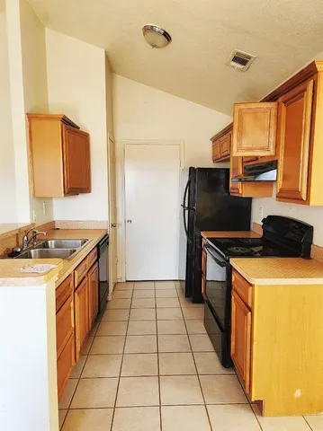 $1,400 | 2700 Rustic Forest Road, Fort Worth, TX 76140