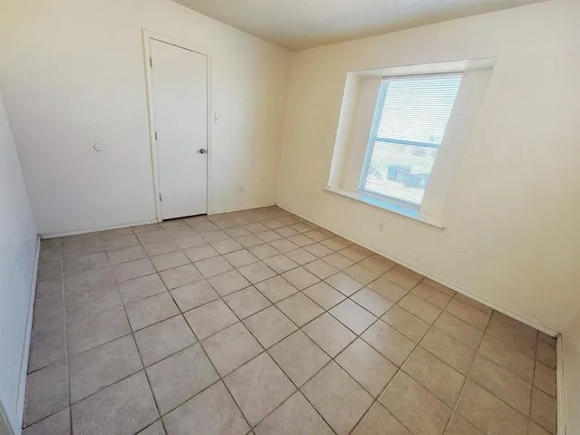 $1,400 | 2700 Rustic Forest Road, Fort Worth, TX 76140