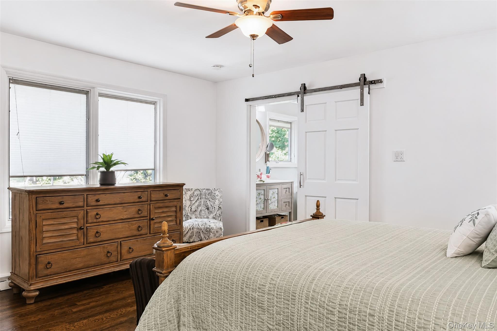 6 North Howells Point Road Bellport, NY 11713 - Photo 16 of 37 Gallery Image 16