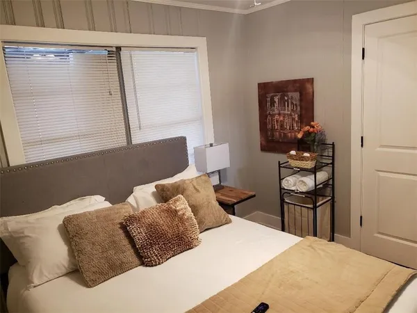 $2,695 | 2706 Drew Valley Road Northeast, Brookhaven, GA 30319