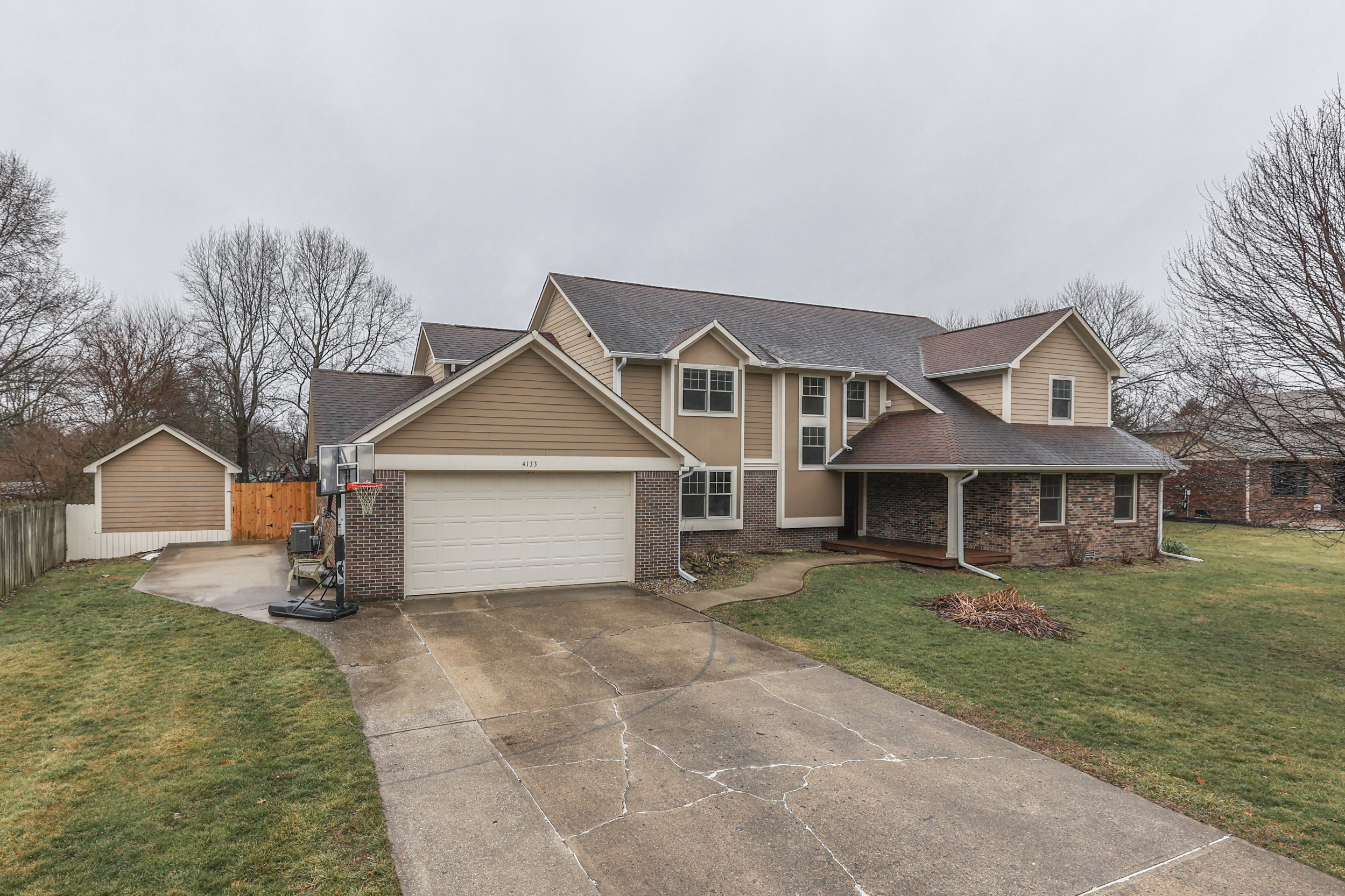 4133 Rolling Trails Road Greenwood, IN 46142 - Photo 3 of 35 Gallery Image 3