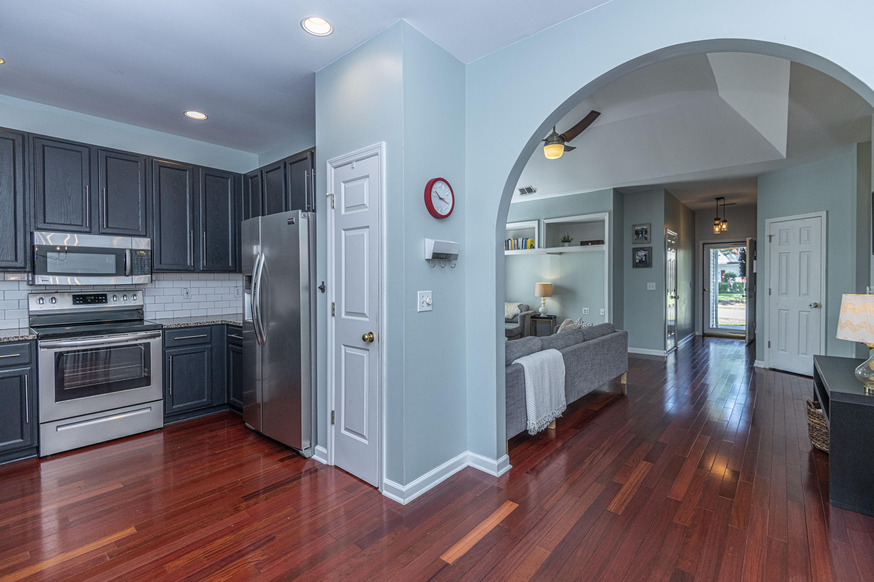 352 Rice Bay Drive Mount Pleasant, SC 29464 - Photo 12 of 38 Kitchen/Dining Room