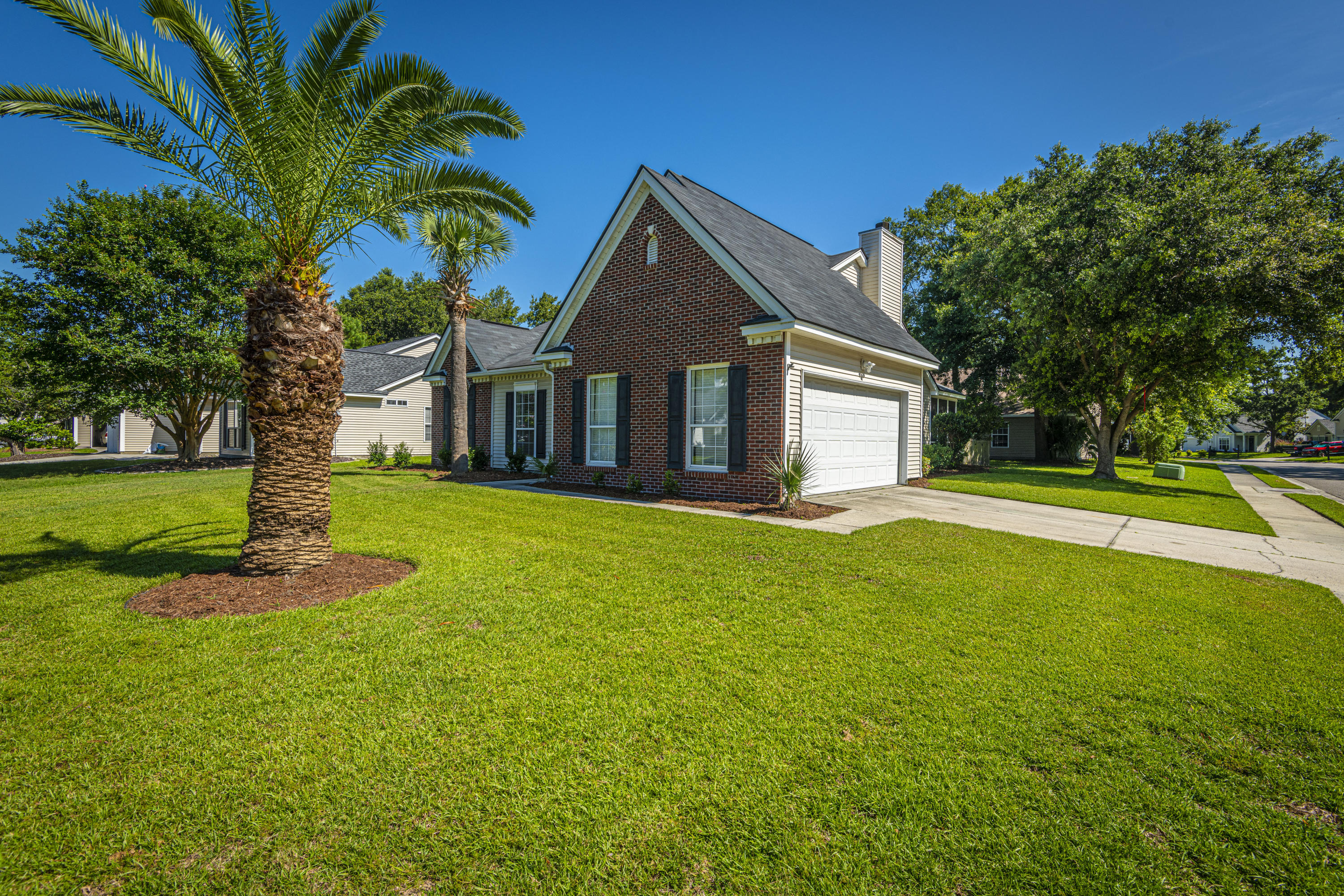 352 Rice Bay Drive Mount Pleasant, SC 29464 - Photo 28 of 38 Corner View