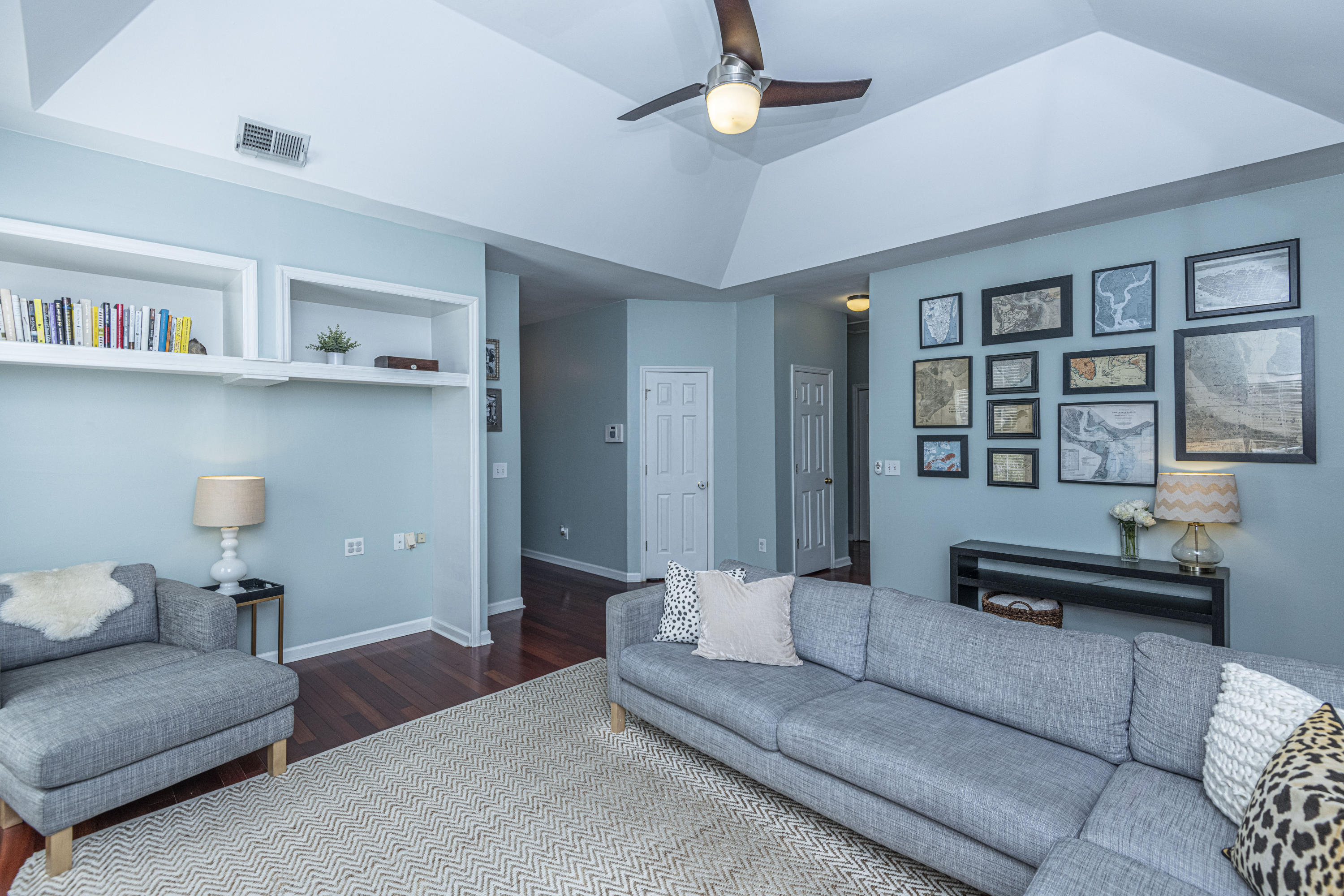 352 Rice Bay Drive Mount Pleasant, SC 29464 - Photo 7 of 38 Living Room